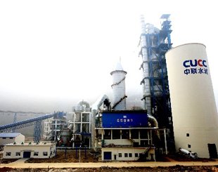 2021年12月29日給中聯(lián)水泥發(fā)貨1條EP200大傾角擋邊輸送帶