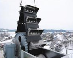 2022年2月16日給碳素廠發(fā)貨的2條135米斗提機(jī)輸送帶